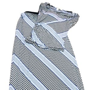 Max Studio maxi skirt set. Cowl neckline.  Band stretch waist.